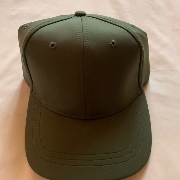 NWT Lululemon Baller Hat- BARG - Picture 2 of 6